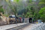 NS 4064 leads 277 west at Montgomery 